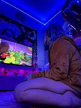 Cutiepiespanks online show from November 9, 7:50 am