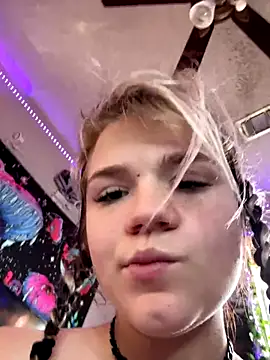 Cutiepiespanks online show from November 15, 8:16 pm