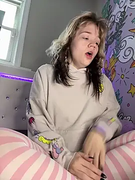 Cutiepiespanks online show from February 11, 9:20 pm