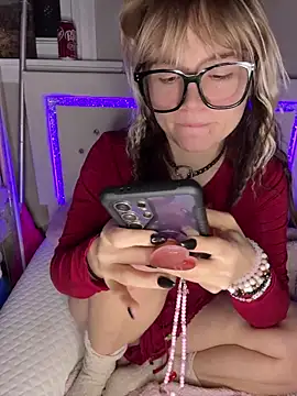 Cutiepiespanks online show from February 14, 1:02 am