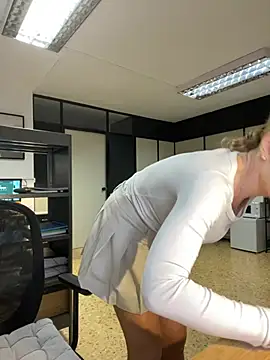 EmaSalis online show from January 29, 8:29 am