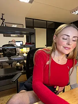 EmaSalis online show from March 6, 4:17 pm