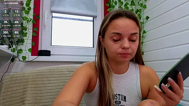 Misss Vikk online show from October 13, 7:52 am