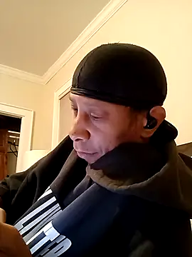 Vybezmaster online show from December 4, 11:24 pm