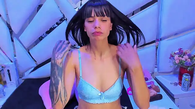 kylie seex online show from November 12, 2:12 am