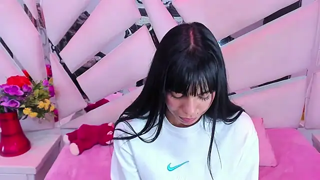 kylie seex online show from May 13, 2:20 am