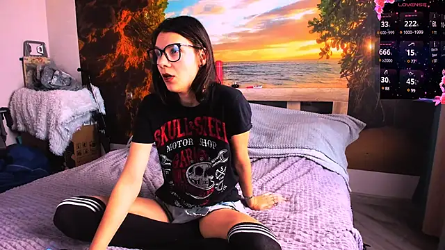 MollyLollipop online show from February 7, 3:12 am