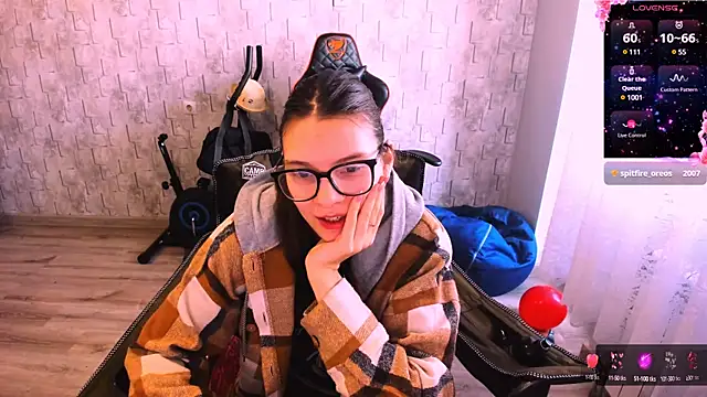 MollyLollipop online show from February 21, 5:35 am