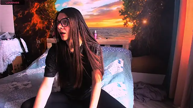 MollyLollipop online show from March 13, 4:38 am