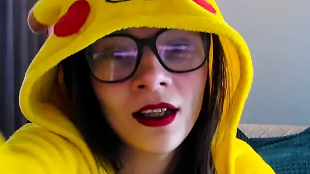 MollyLollipop online show from September 19, 4:14 am