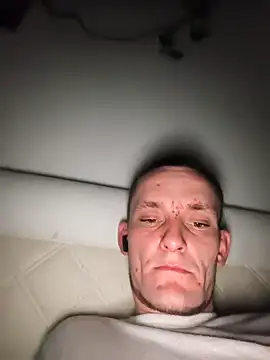 Honzziik0011 online show from March 1, 9:39 pm