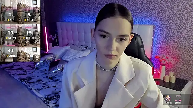 SophieCatty online show from March 16, 7:15 am