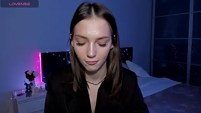 SophieCatty online show from May 3, 12:44 pm