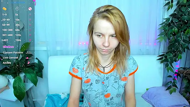 Snapshot of Bell_a_mi_ chatting on February 4, 1:56 am Bell a mi online show from February 4, 1:56 am
