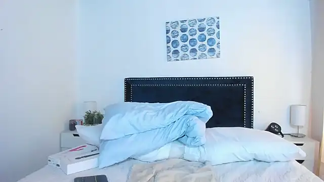 ZulyMichels online show from February 14, 3:58 pm