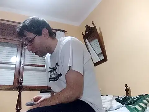 White rabbit  online show from December 6, 9:02 pm