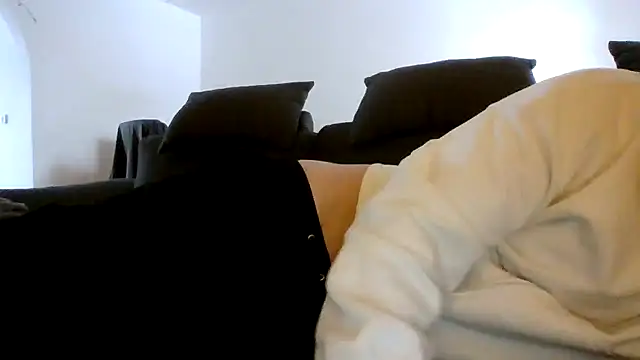 Snapshot of Krasavzi chatting on December 10, 9:23 am Krasavzi online show from December 10, 9:23 am