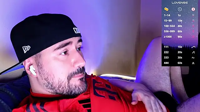 Snapshot of DominantTheo chatting on February 9, 3:22 am DominantTheo online show from February 9, 3:22 am