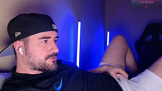 DominantTheo online show from March 23, 3:43 am