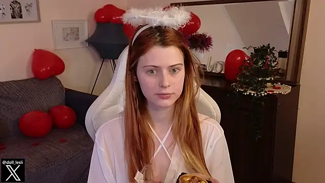 doll lesli online show from February 15, 6:01 pm