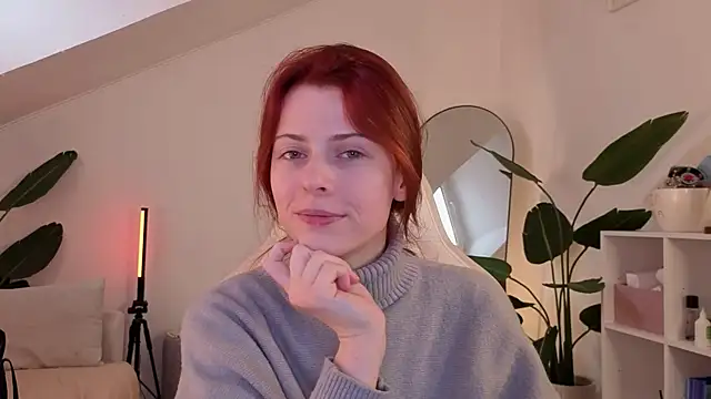 doll lesli online show from December 18, 9:48 am