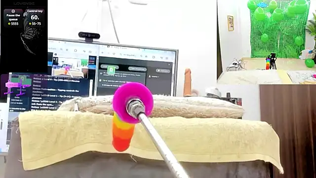 Paulina Davis  online show from March 22, 2:59 am