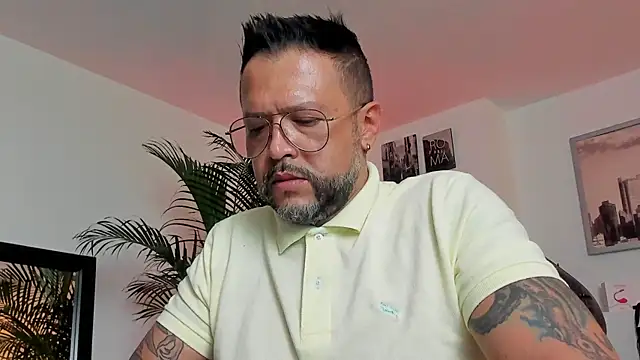 MrFrank tattoo online show from December 9, 9:37 pm