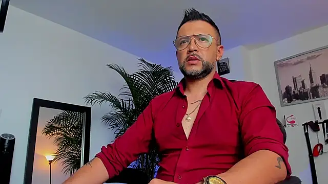 MrFrank tattoo online show from January 10, 3:58 pm