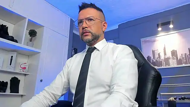 MrFrank tattoo online show from March 17, 1:39 pm