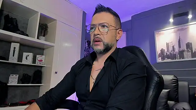 MrFrank tattoo online show from September 16, 11:11 am