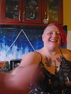 buxombosums online show from January 17, 5:34 am