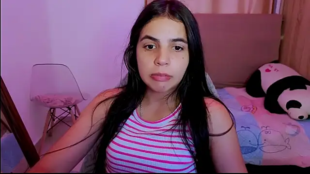 Snapshot of _elenna chatting on April 27, 7:23 pm elenna online show from April 27, 7:23 pm