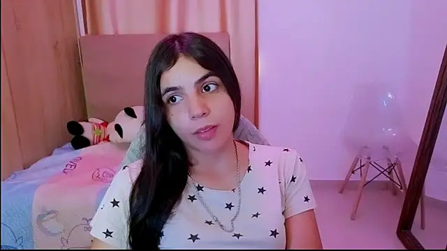 Snapshot of _elenna chatting on May 2, 6:02 pm elenna online show from May 2, 6:02 pm