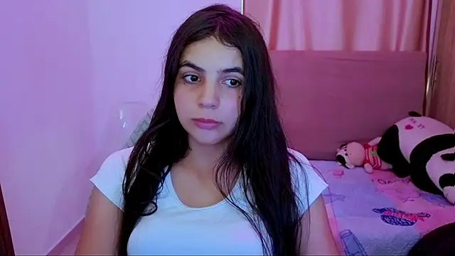 Snapshot of _elenna chatting on June 20, 5:16 pm elenna online show from June 20, 5:16 pm