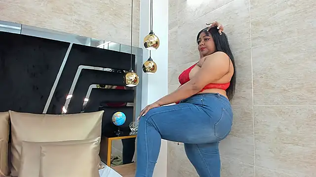 Snapshot of BiancaFollerach chatting on January 20, 9:01 pm BiancaFollerach online show from January 20, 9:01 pm