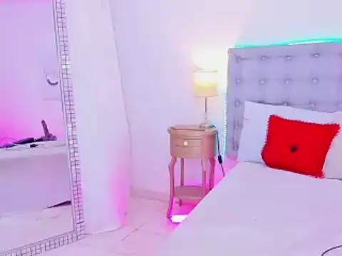 laqquishax online show from January 25, 4:57 pm