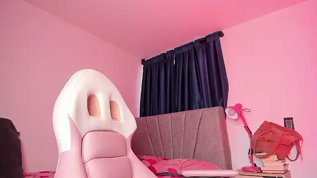 perla7777 online show from March 21, 10:24 pm