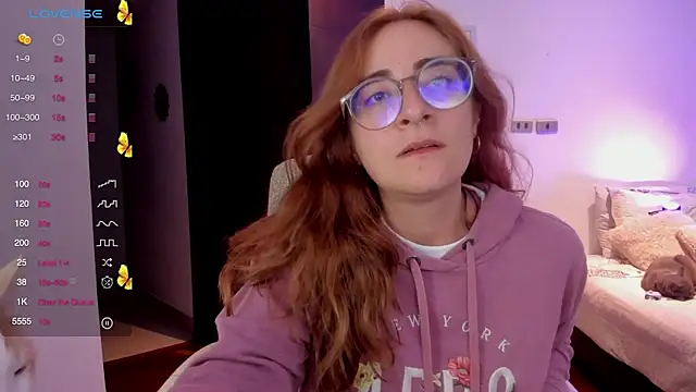 linda giggle online show from February 3, 12:47 am