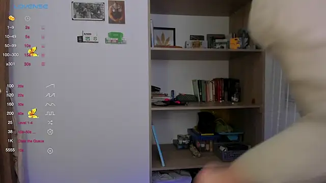 linda giggle online show from March 20, 12:30 am