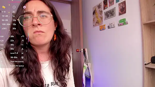 linda giggle online show from October 17, 3:25 pm