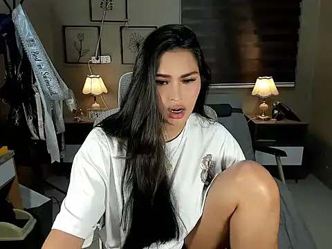 EternityBanks online show from December 19, 9:44 pm