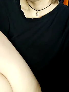 Snapshot of Aashikalaa chatting on May 6, 1:25 am Aashikalaa online show from May 6, 1:25 am