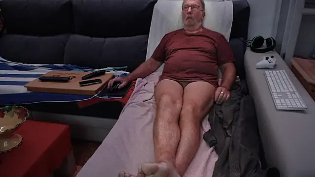 Nudelschwanz online show from September 23, 6:33 pm