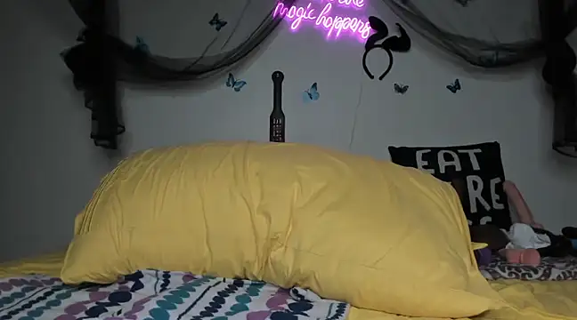 ThickAssRena online show from February 5, 1:15 am