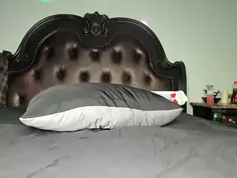 ThickAssRena online show from March 9, 2:07 am