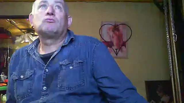 Snapshot of jeanlulu chatting on November 6, 7:48 pm jeanlulu online show from November 6, 7:48 pm