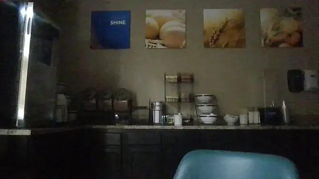 Hornybbw1978 online show from December 3, 6:37 am