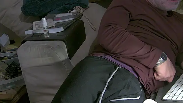 mike30nbg online show from April 3, 8:07 pm