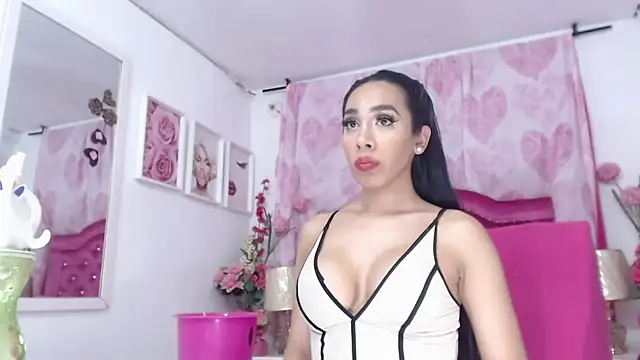 Divaxhermosa online show from January 23, 6:06 am