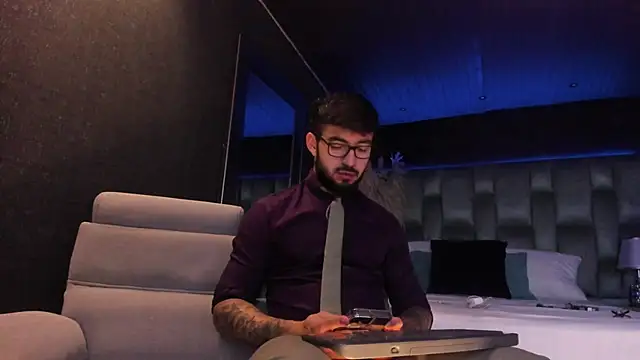 MarkWalker   online show from March 7, 10:24 am